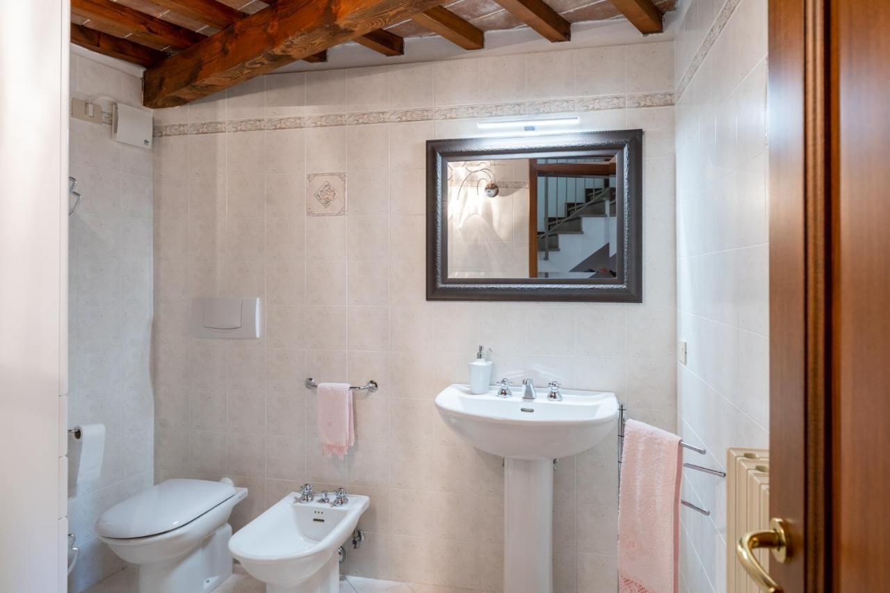 Lajatico Rentals - Casa Di Alice Nel Borgo Eksteriør bilde