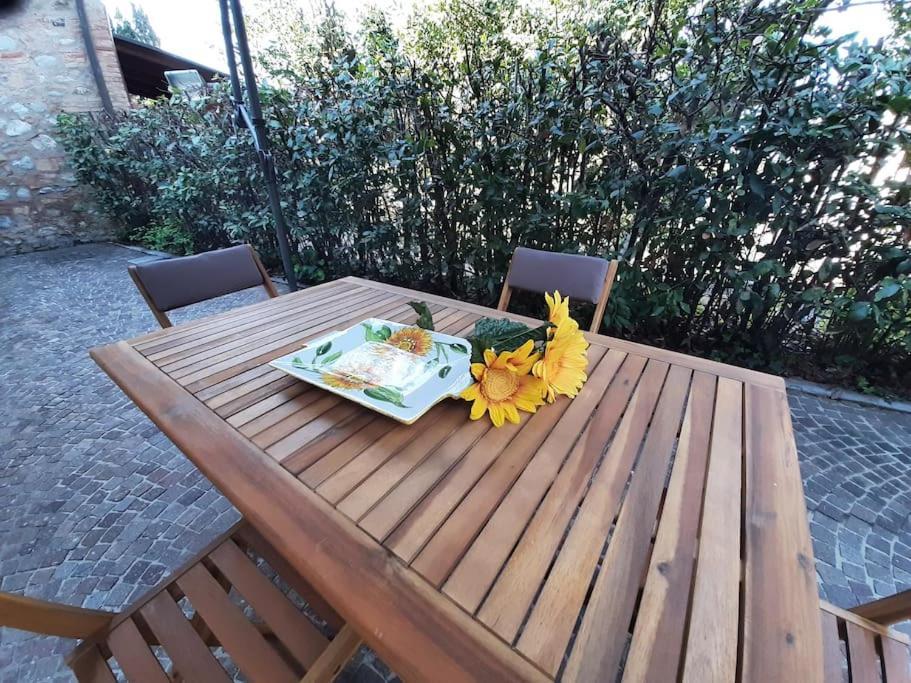 Lajatico Rentals - Casa Di Alice Nel Borgo Eksteriør bilde
