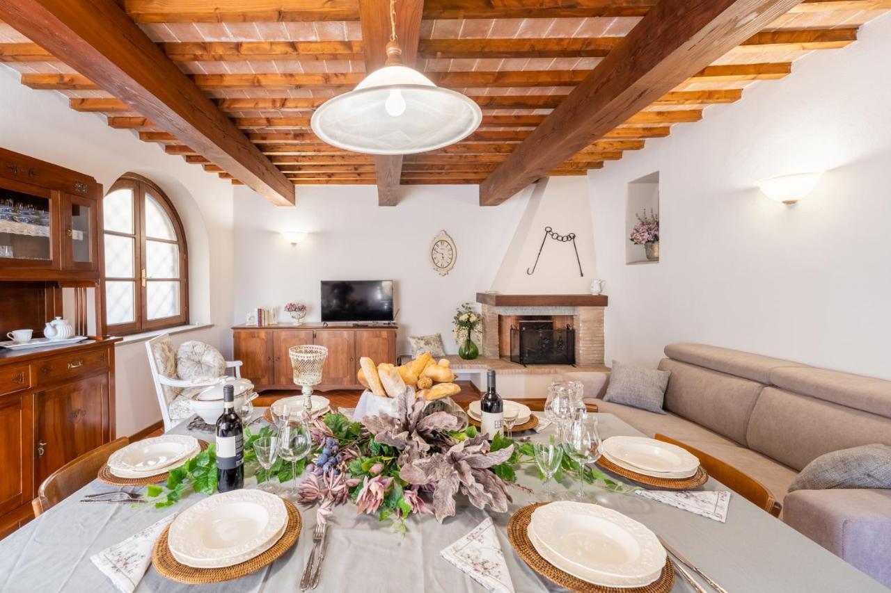 Lajatico Rentals - Casa Di Alice Nel Borgo Eksteriør bilde