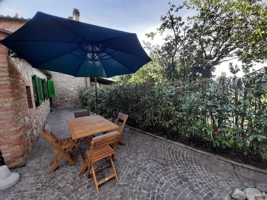 Lajatico Rentals - Casa Di Alice Nel Borgo Eksteriør bilde