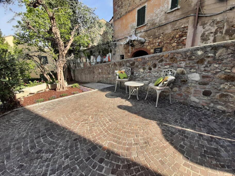 Lajatico Rentals - Casa Di Alice Nel Borgo Eksteriør bilde