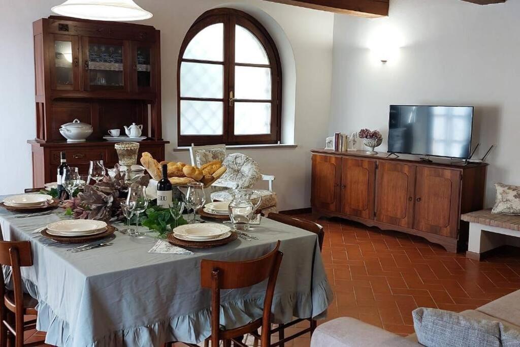 Lajatico Rentals - Casa Di Alice Nel Borgo Eksteriør bilde
